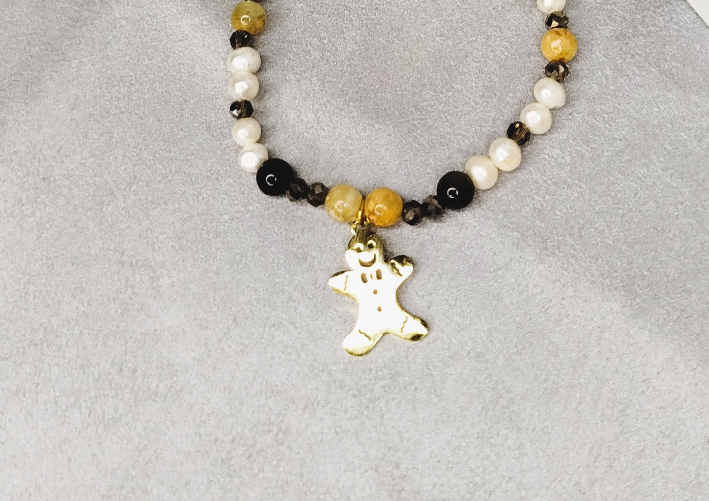 Bracelet Lumière d’Épice – perles, obsidienne dorée et pendentif pain d’épice