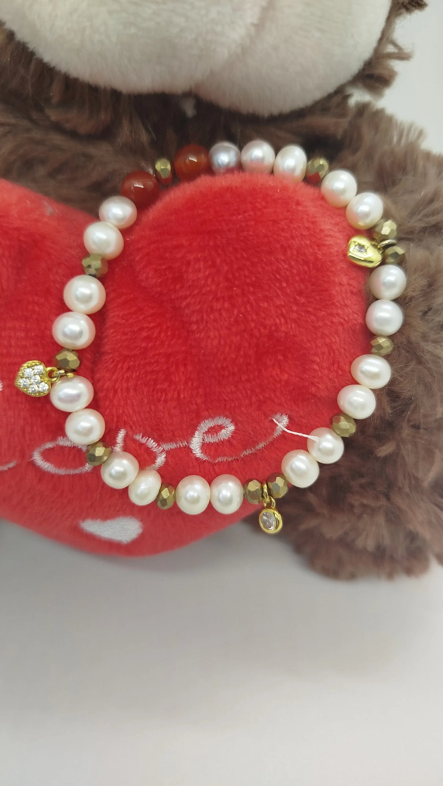 Bracelet Perles et Cornaline 3 COEURS fait main et petites breloques en acier inoxydable ALMA Y LUZ