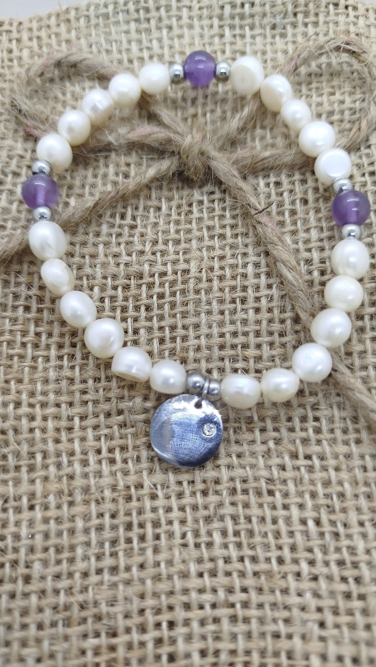 bracelet fait main en perles d'eau douce et améthyste avec breloque rond zircon en acier inoxydable argent