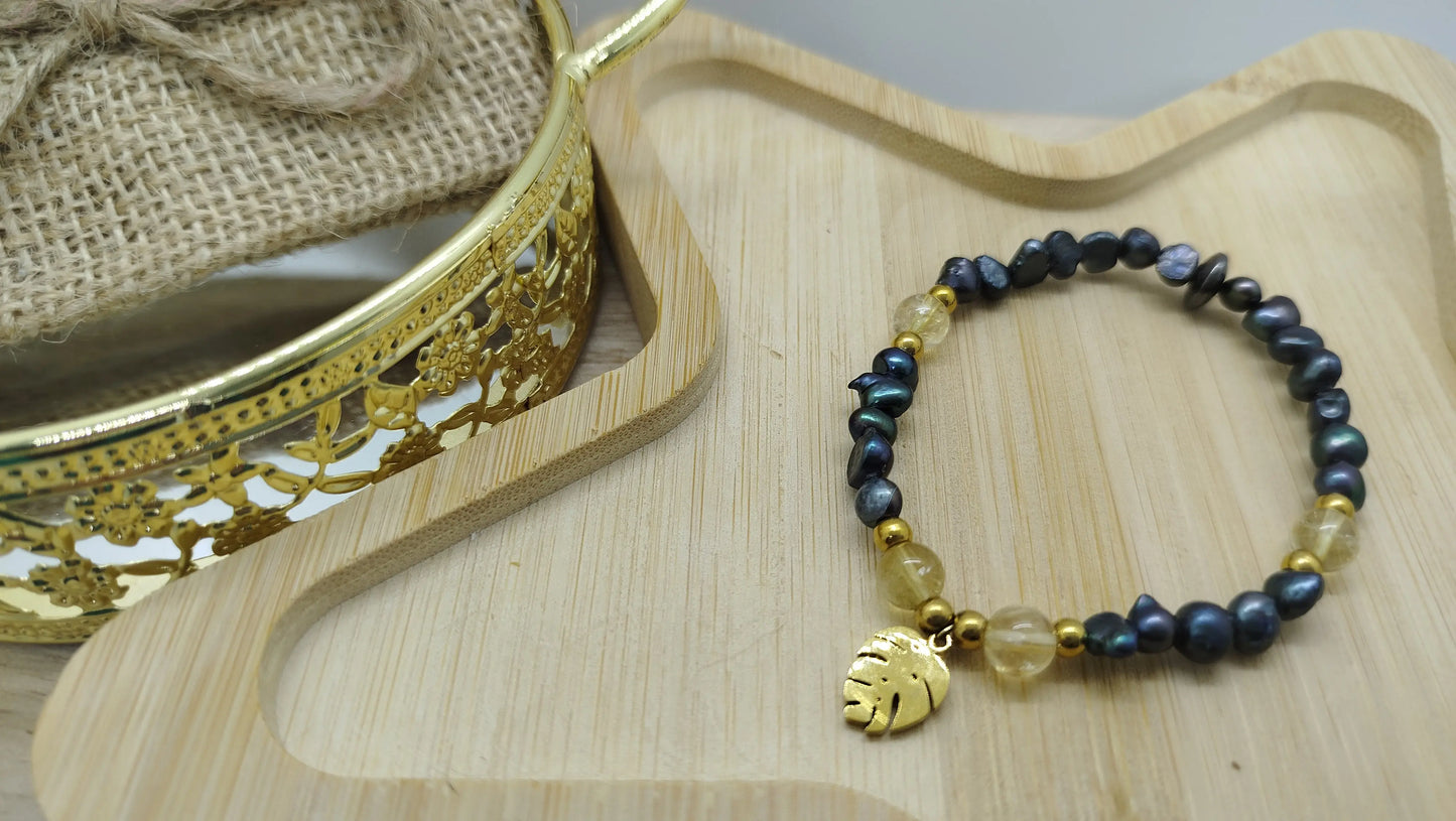 bracelet fait main en perles d'eau douce et citrine avec breloque feuille philodendron en acier inoxydable doré