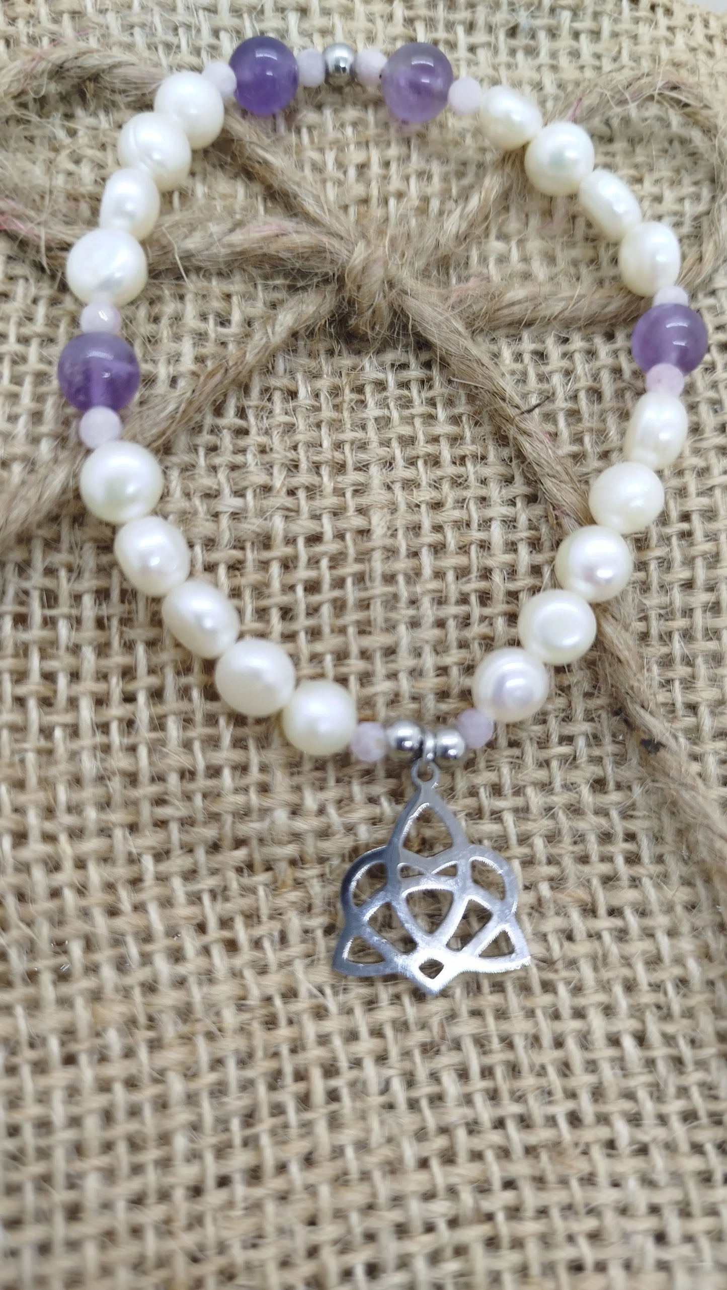 bracelet perles eau douce améthyste breloque noeud celtique acier inoxydable argent fait main