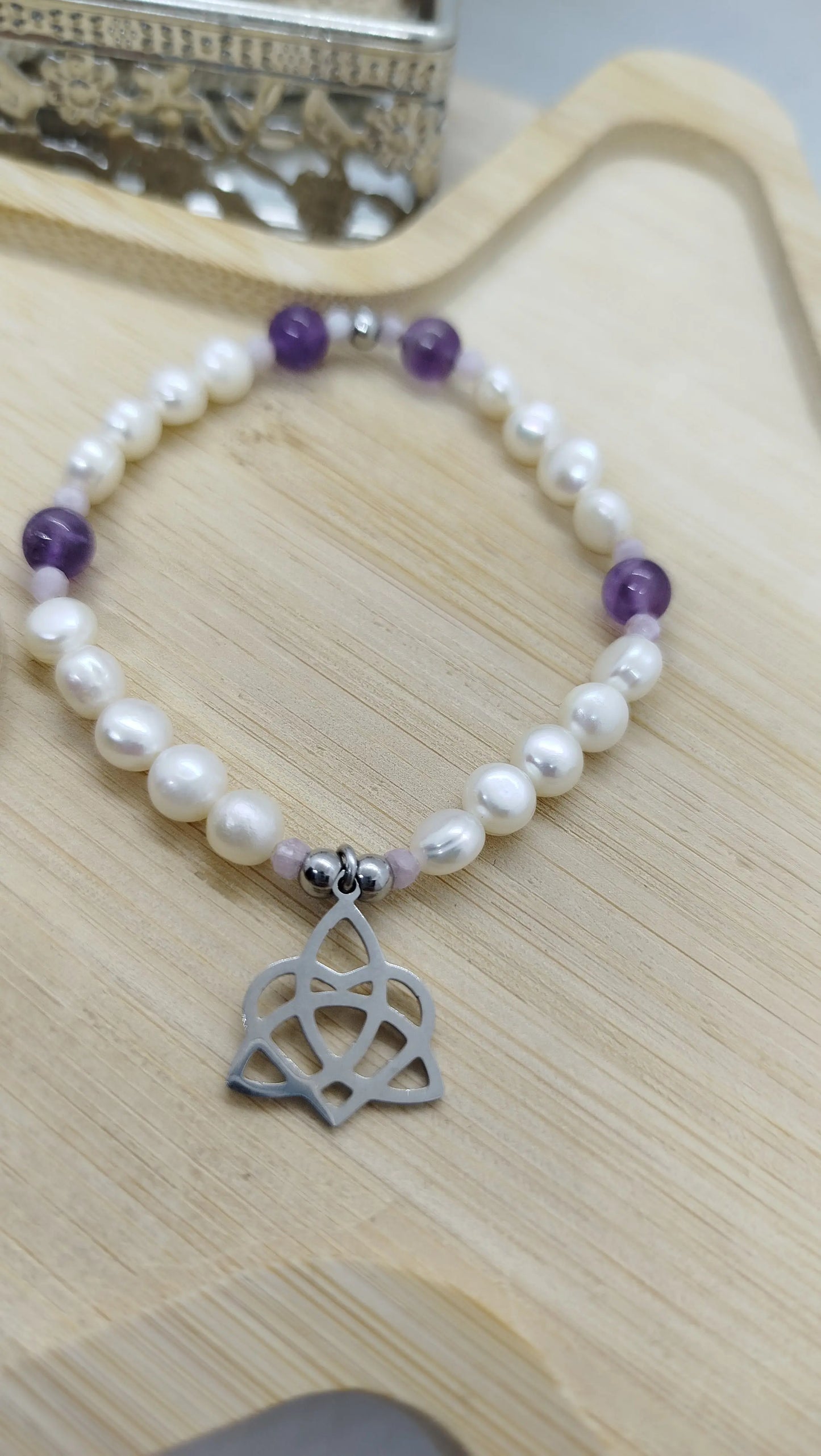 bracelet perles eau douce améthyste breloque noeud celtique acier inoxydable argent fait main