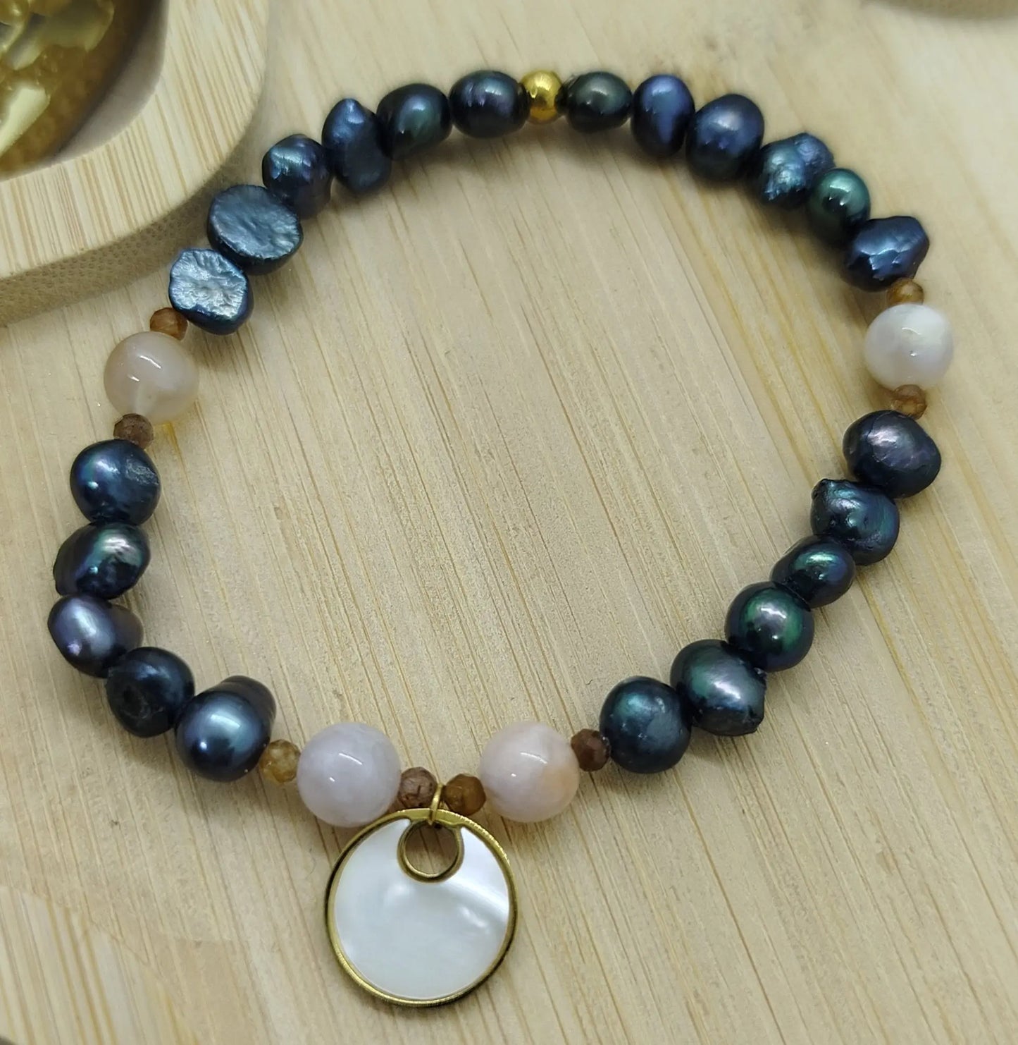 bracelet perles eau douce agate fleur de cerisier perles facettées saphir jaune breloque noeud rond nacre acier inoxydable doré fait main