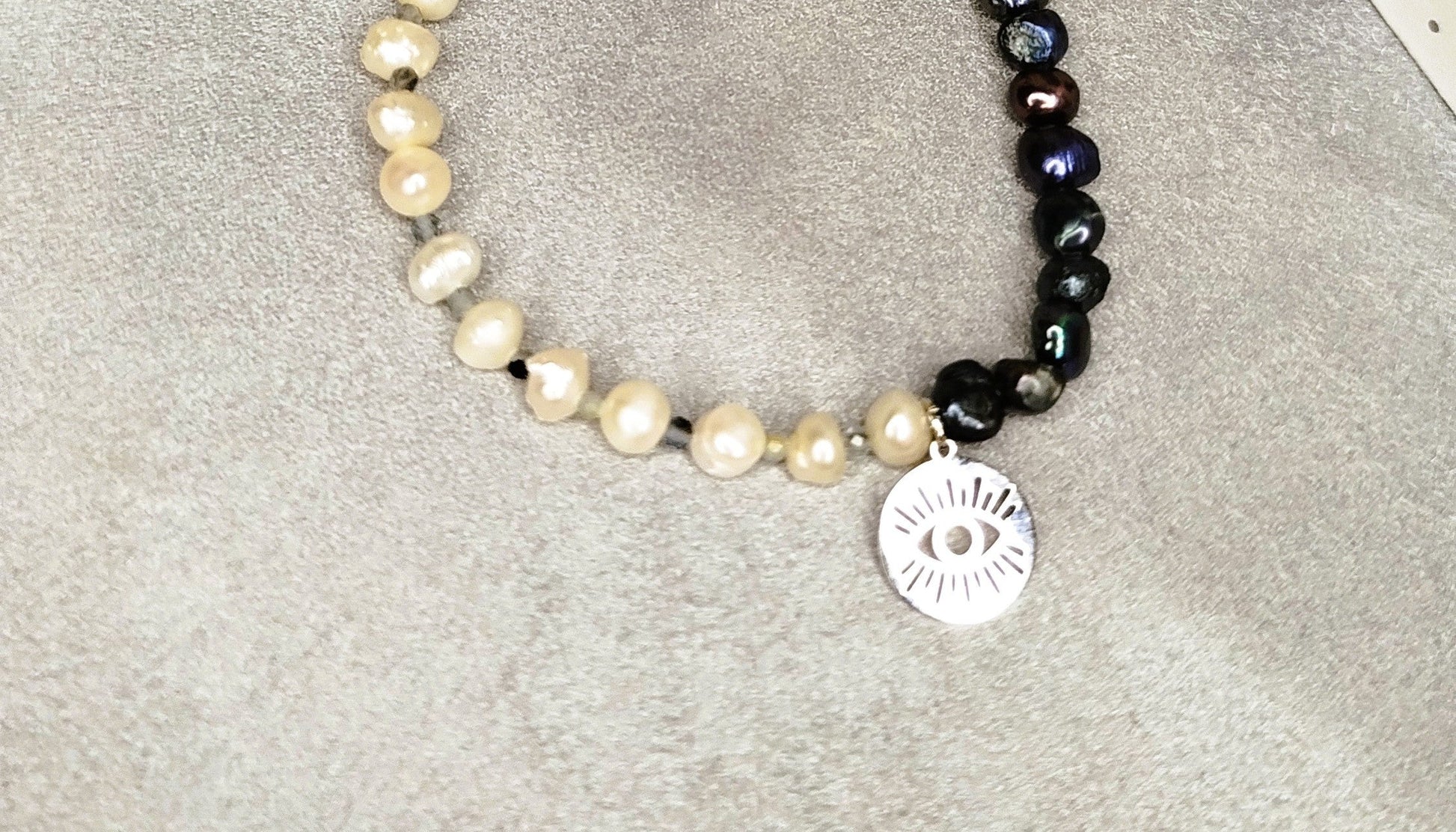 Bracelet AUREA SIRENIA-Perles blanches & bleu paon ALMA Y LUZ